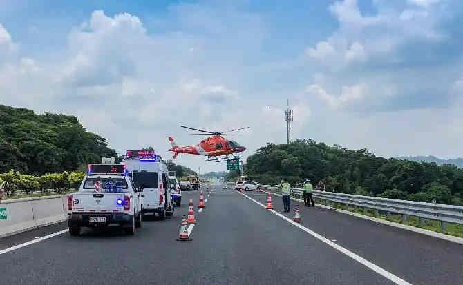 广丰区高速公路汽车救援案例